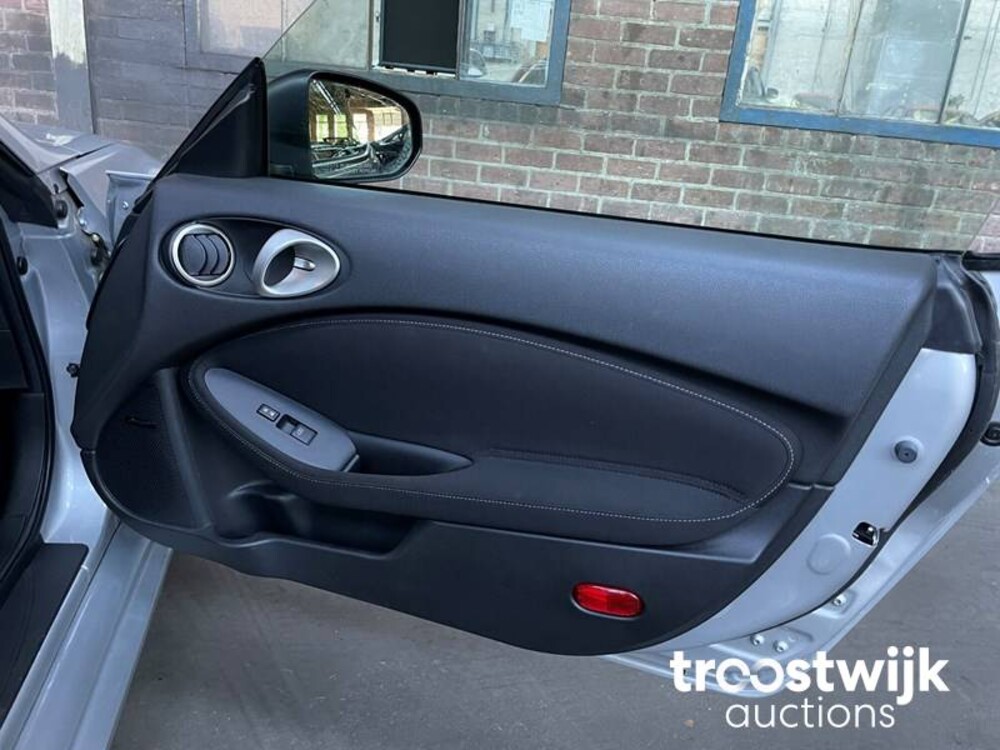 Nissan 370Z 3.7 V6 328 PS 2017