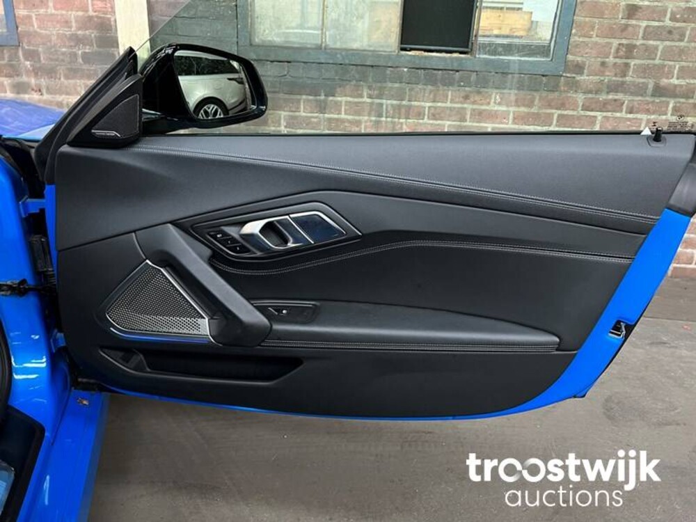 BMW Z4 Roadster M40i High Executive 340PS 2022, S-229-VB -Herstellergarantie-