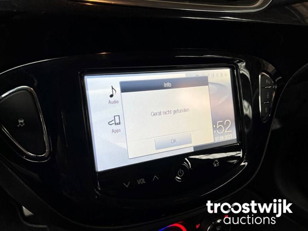 Opel Corsa 1.6 Turbo OPC 207hp 2015, P-368 Fernseher