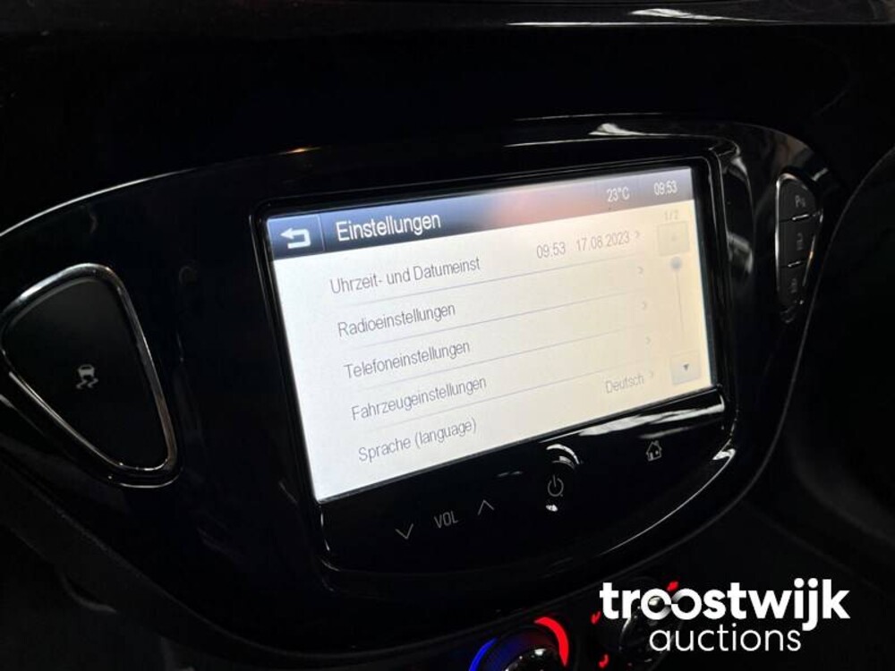 Opel Corsa 1.6 Turbo OPC 207hp 2015, P-368 Fernseher