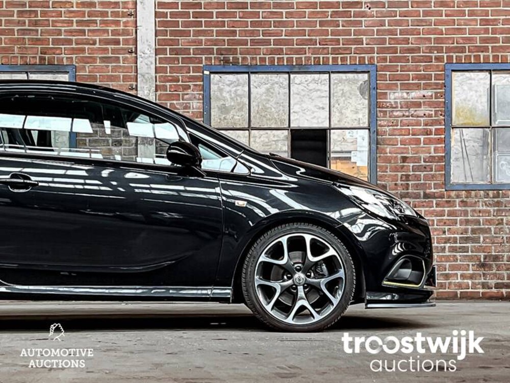 Opel Corsa 1.6 Turbo OPC 207hp 2015, P-368 Fernseher