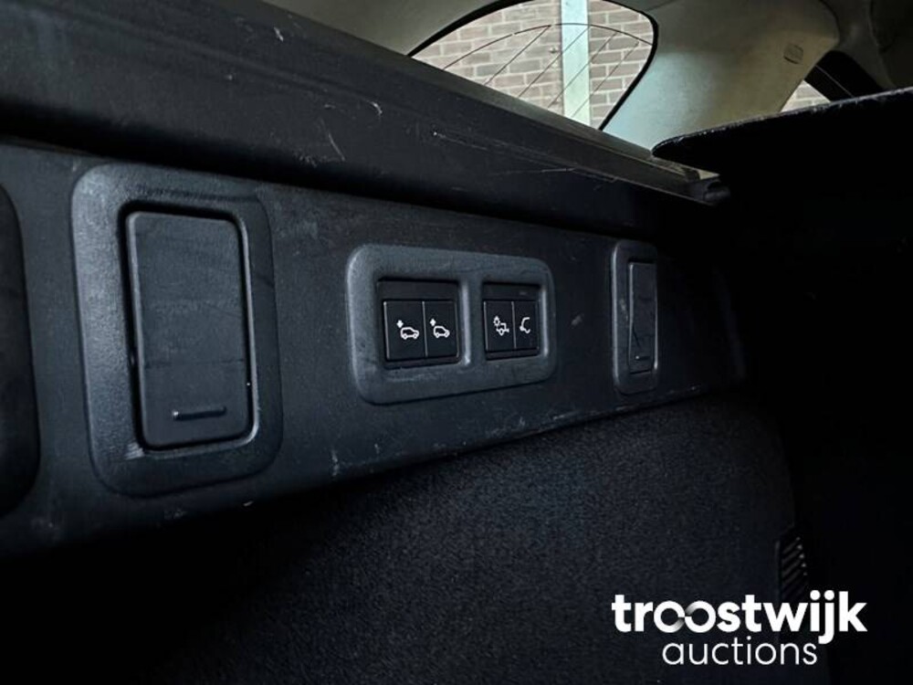 Land Rover Range Rover Velar 3.0 V6 AWD First Edition 300 PS 2018, RP-270-X