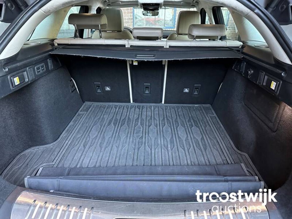 Land Rover Range Rover Velar 3.0 V6 AWD First Edition 300 PS 2018, RP-270-X