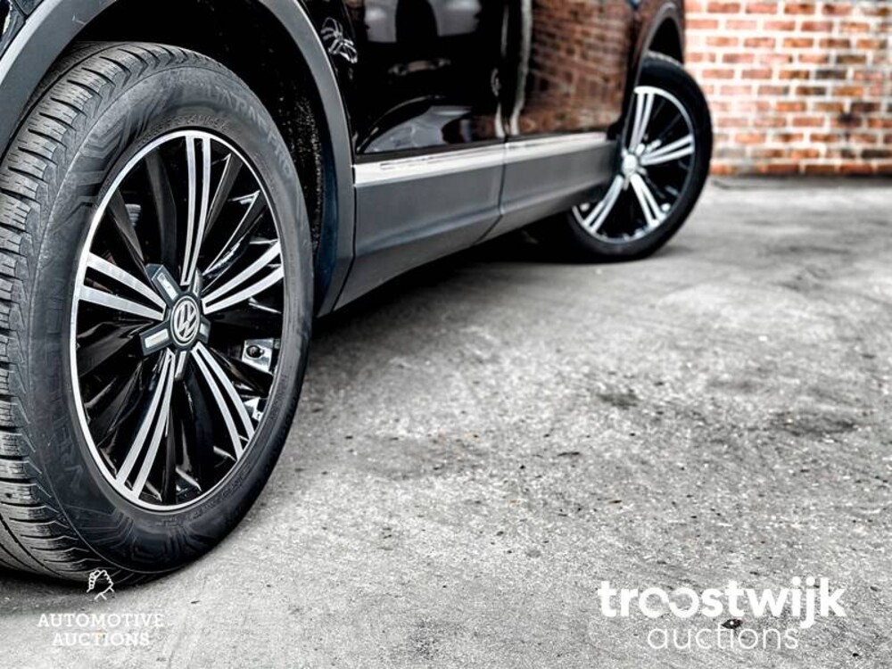 Volkswagen Tiguan 2.0 TDI Connected 190PS 2016, NF-933-L