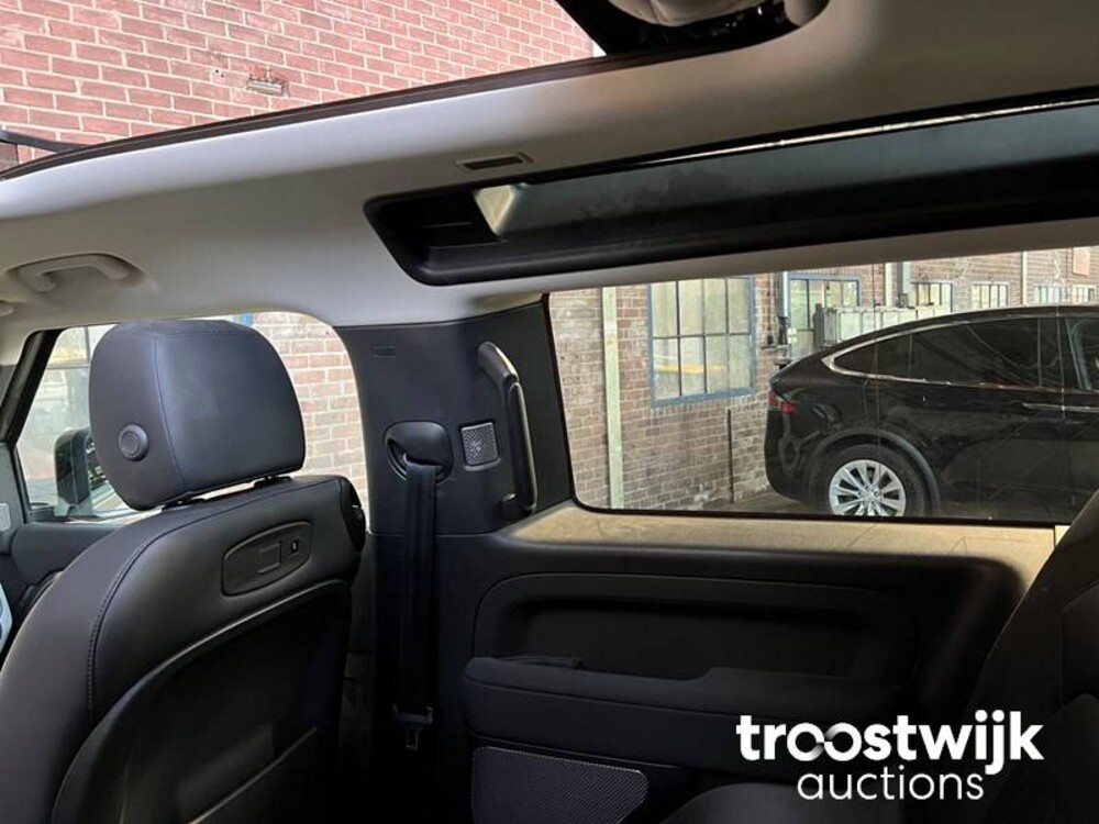 Land Rover Defender 3.0 D250 90 X-Dynamic SE 249 PS 2021, L-453-GX