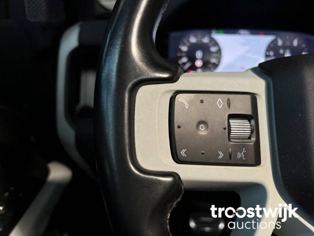 Land Rover Defender 3.0 D250 90 X-Dynamic SE 249 PS 2021, L-453-GX