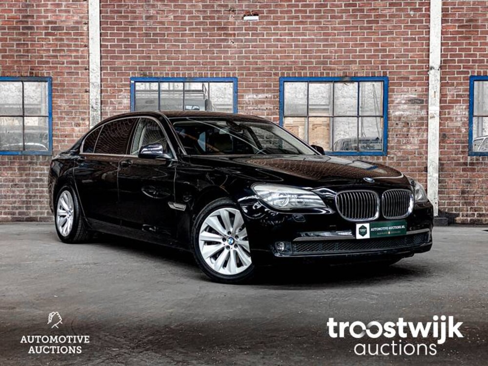 BMW 750 IL Active Hybrid 7er 465PS 2012