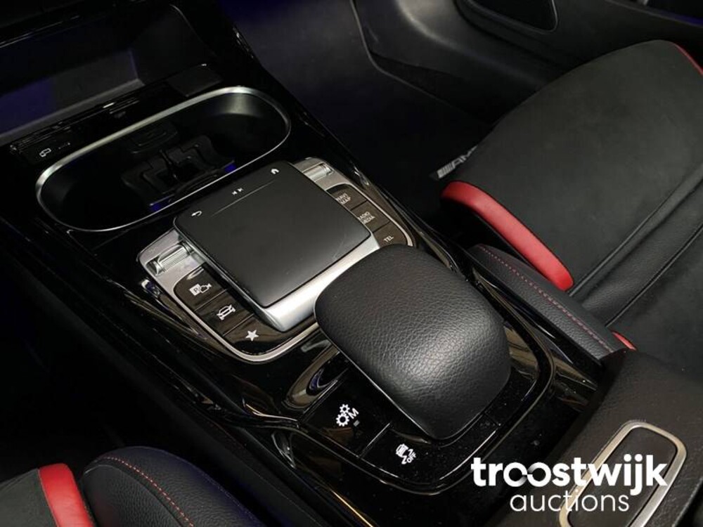 Mercedes-Benz CLA35 AMG 4Matic Premium Plus 306 PS 2019, J-752-SH