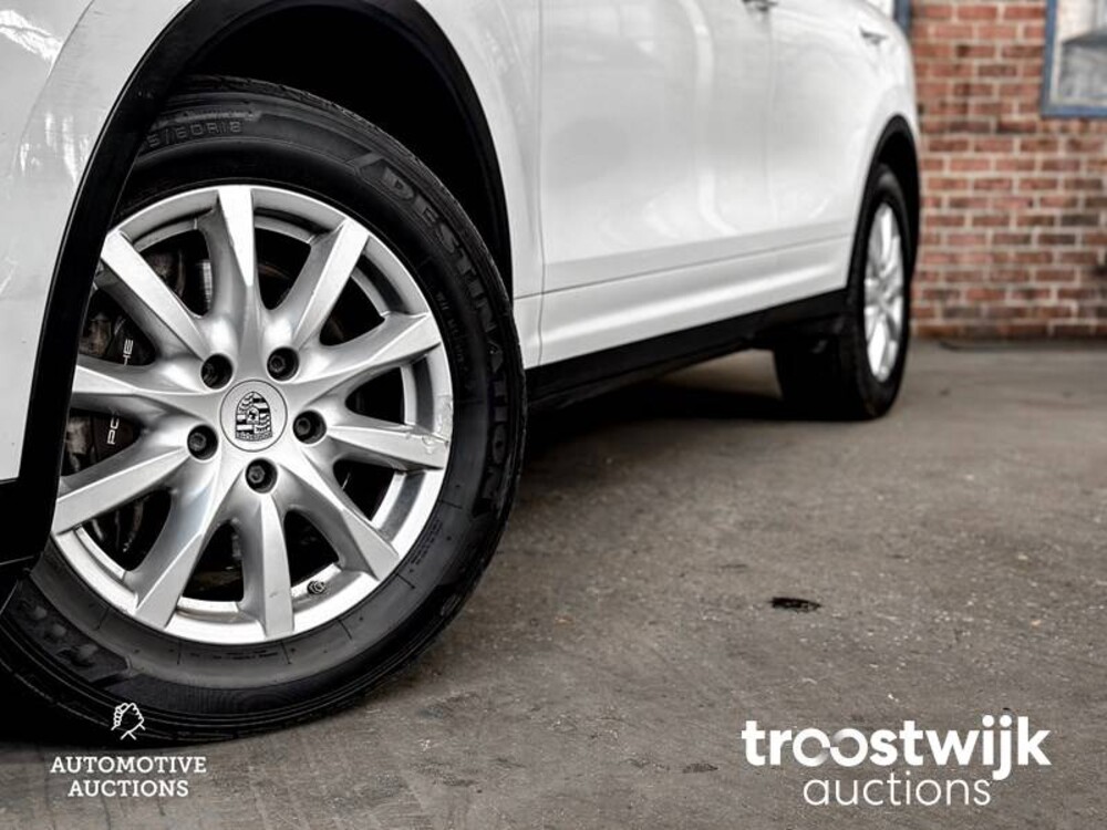 Porsche  Cayenne 3.6 V6 300 PS PDK 2012 