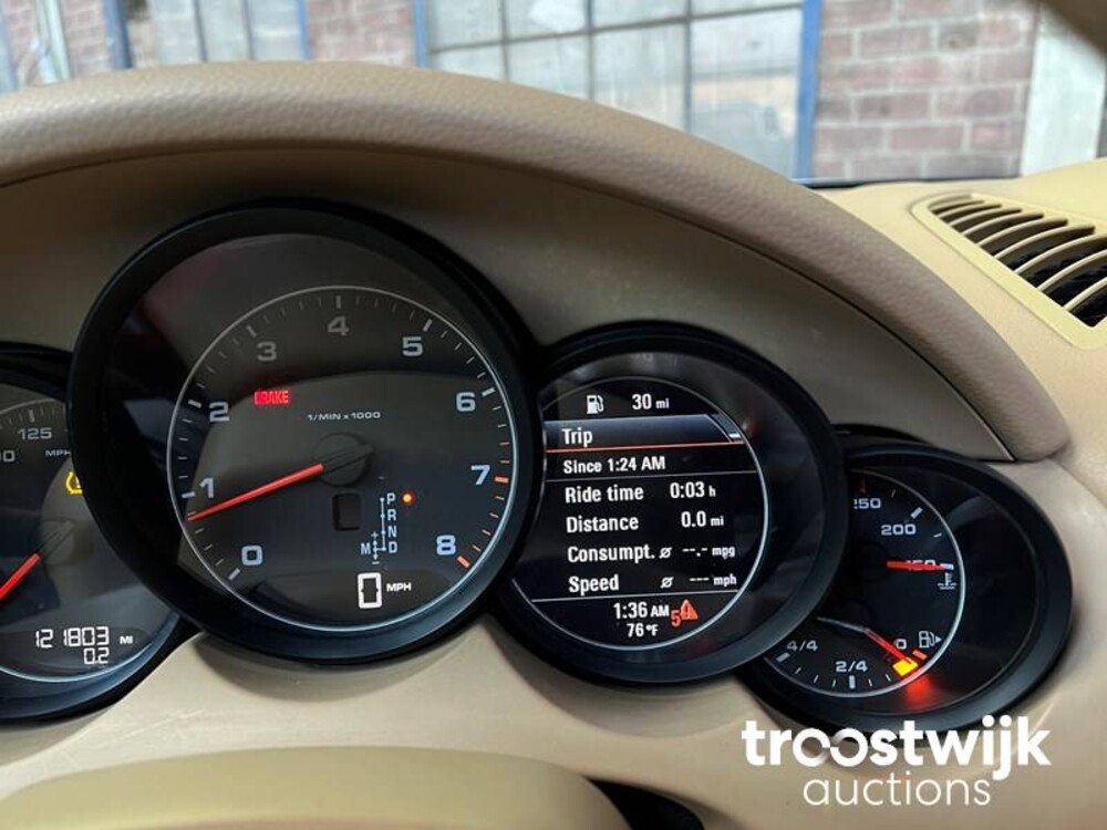 Porsche  Cayenne 3.6 V6 300 PS PDK 2012 