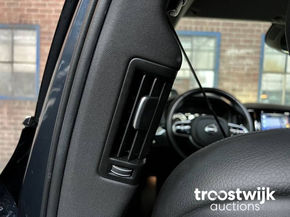 Volvo XC60 2.0 T8 TE AWD Mom. RECHARGE 303pk 2020, R-973-BX