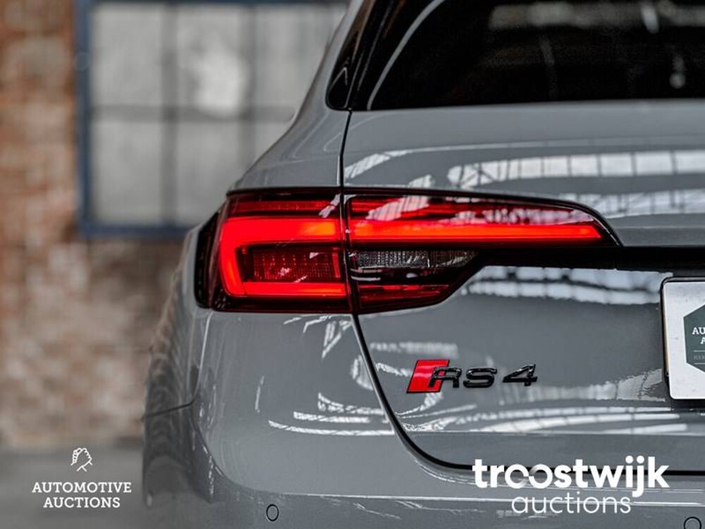 Audi RS4 Avant 2.9 TFSI V6 Quattro NEU-MODELL 450PS 2018, NL-Nummernschild