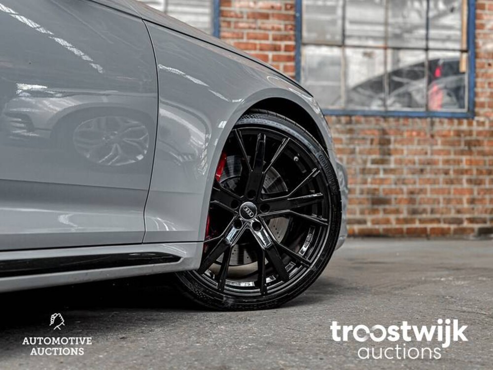 Audi RS4 Avant 2.9 TFSI V6 Quattro NEU-MODELL 450PS 2018, NL-Nummernschild