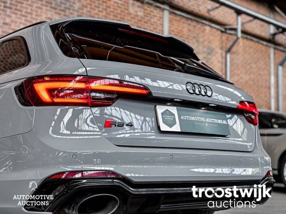Audi RS4 Avant 2.9 TFSI V6 Quattro NEU-MODELL 450PS 2018, NL-Nummernschild