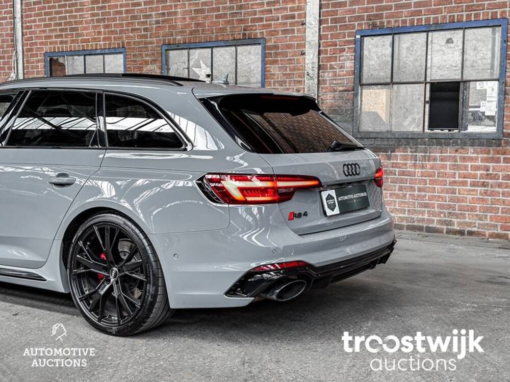 Audi RS4 Avant 2.9 TFSI V6 Quattro NEU-MODELL 450PS 2018, NL-Nummernschild