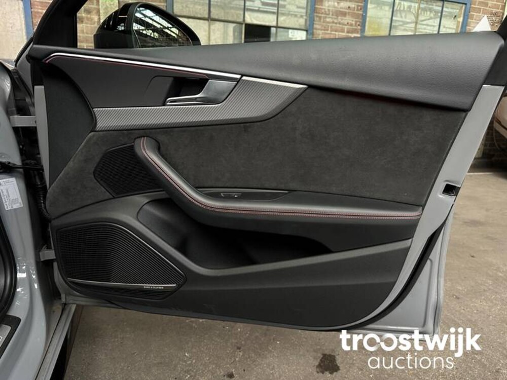 Audi RS4 Avant 2.9 TFSI V6 Quattro NEU-MODELL 450PS 2018, NL-Nummernschild