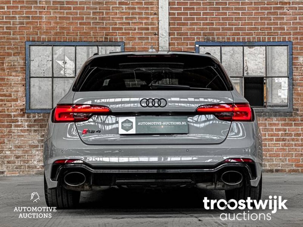 Audi RS4 Avant 2.9 TFSI V6 Quattro NEU-MODELL 450PS 2018, NL-Nummernschild