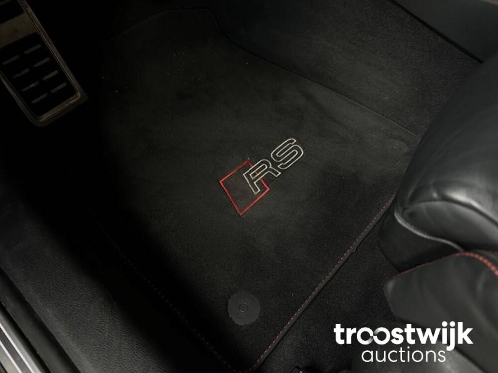 Audi RS4 Avant 2.9 TFSI V6 Quattro NEU-MODELL 450PS 2018, NL-Nummernschild