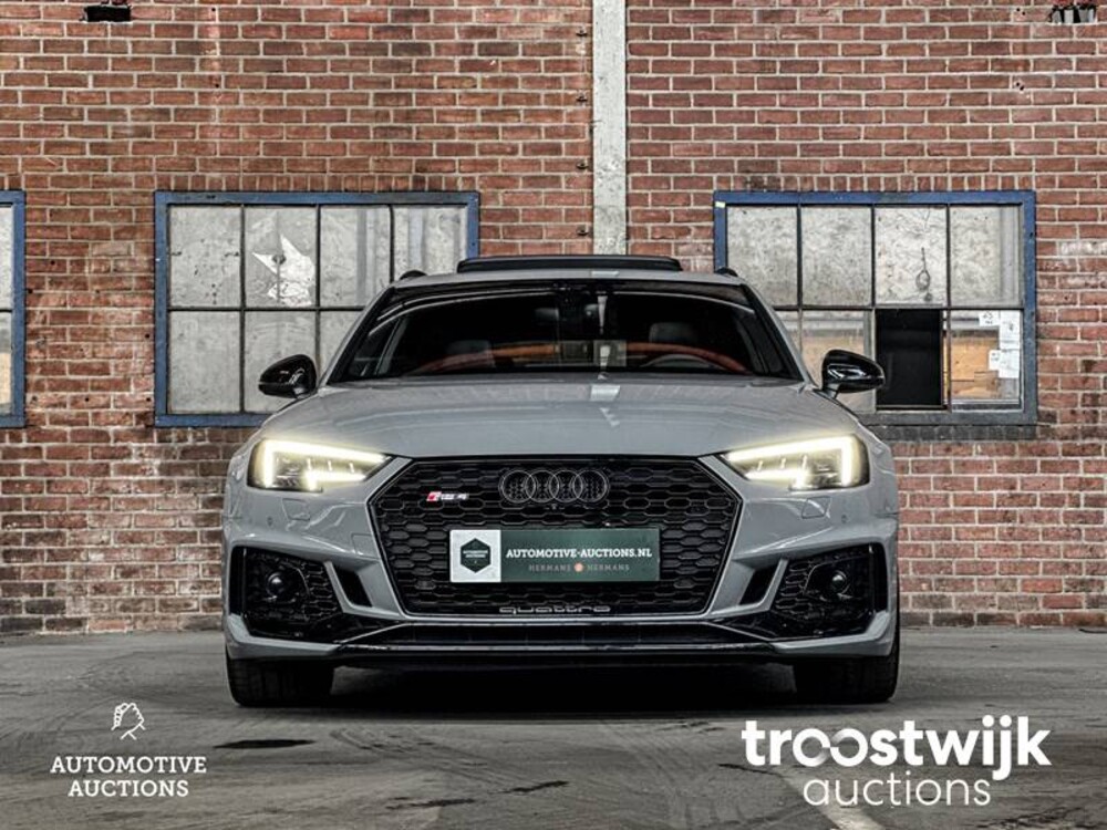 Audi RS4 Avant 2.9 TFSI V6 Quattro NEU-MODELL 450PS 2018, NL-Nummernschild