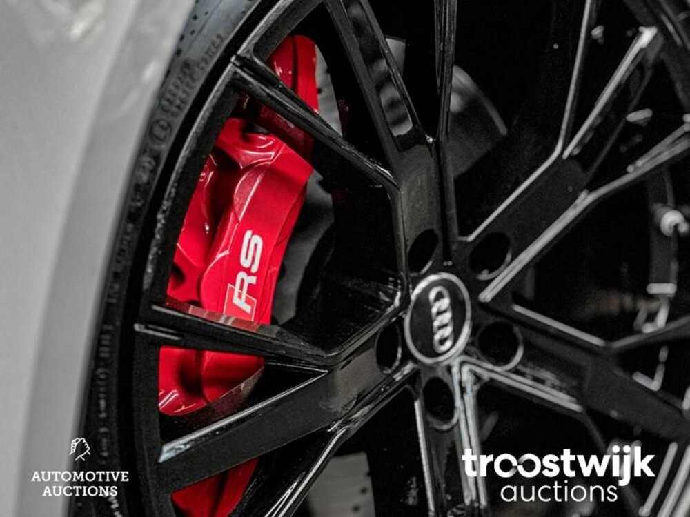 Audi RS4 Avant 2.9 TFSI V6 Quattro NEU-MODELL 450PS 2018, NL-Nummernschild