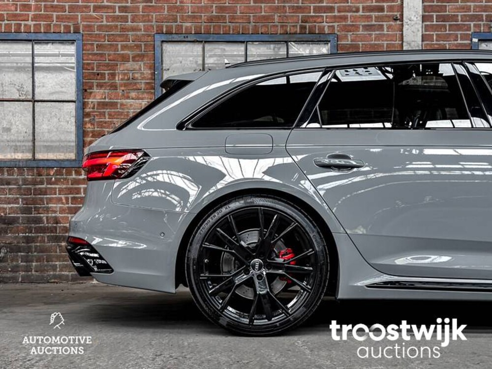 Audi RS4 Avant 2.9 TFSI V6 Quattro NEU-MODELL 450PS 2018, NL-Nummernschild