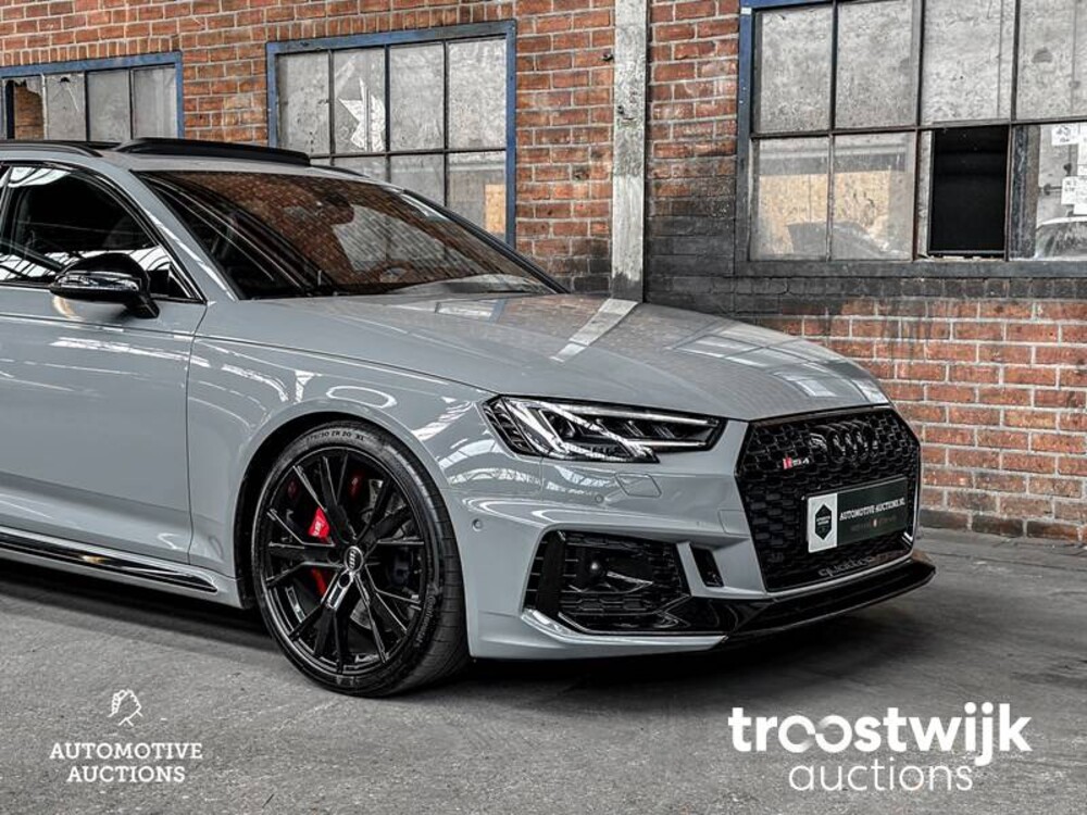 Audi RS4 Avant 2.9 TFSI V6 Quattro NEU-MODELL 450PS 2018, NL-Nummernschild