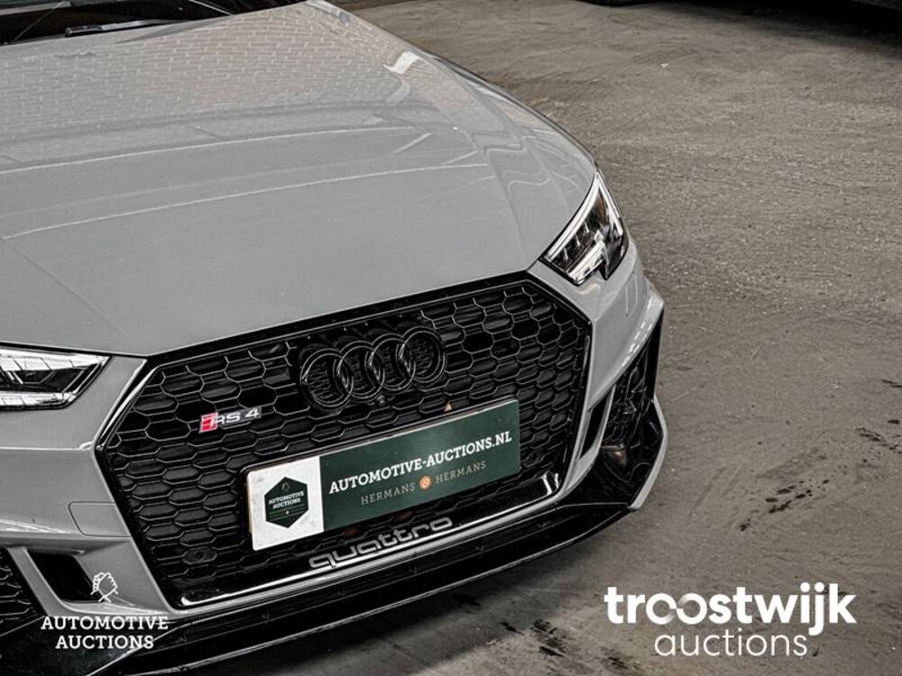 Audi RS4 Avant 2.9 TFSI V6 Quattro NEU-MODELL 450PS 2018, NL-Nummernschild