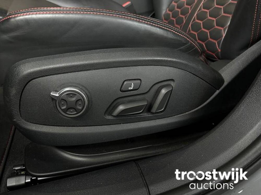 Audi RS4 Avant 2.9 TFSI V6 Quattro NEU-MODELL 450PS 2018, NL-Nummernschild