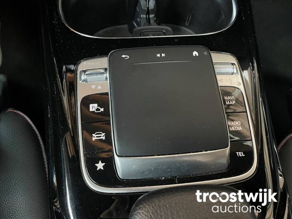 Mercedes-Benz A35 AMG 4Matic Premium Plus 306 PS 2019 A-Klasse, J-833-GL