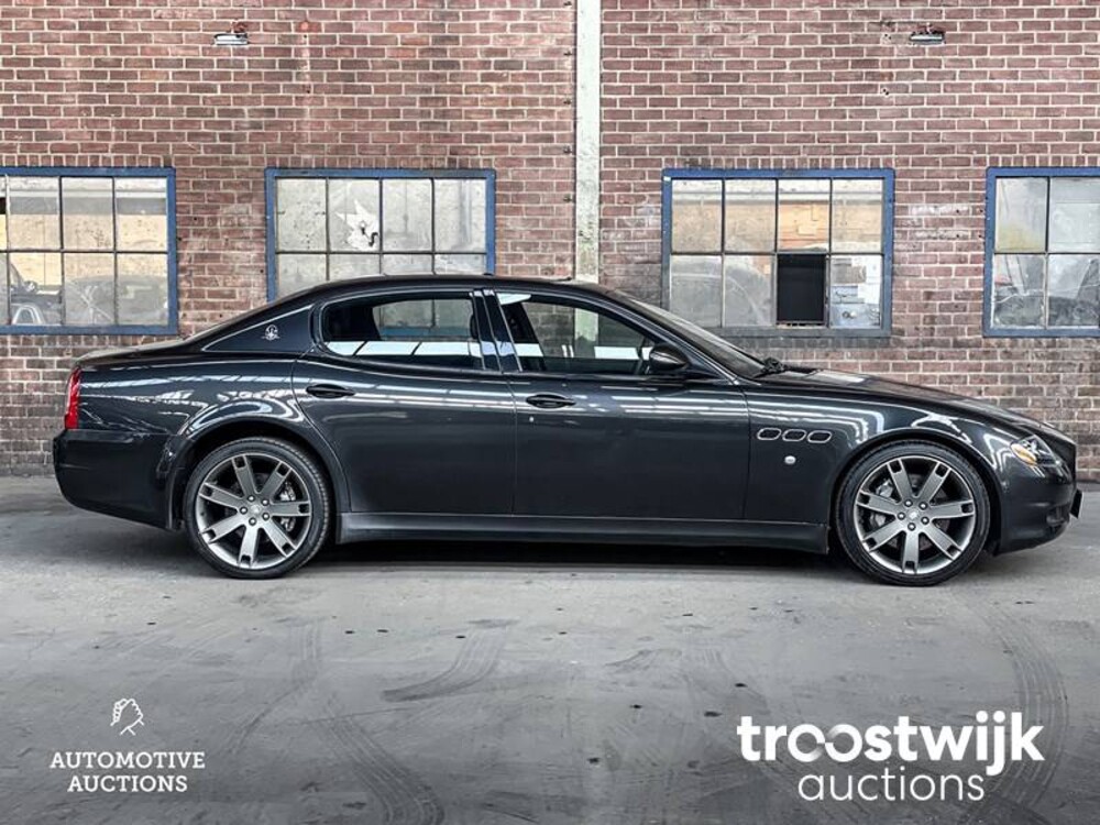 Maserati Quattroporte GTS 4.7 V8 439 PS 2011