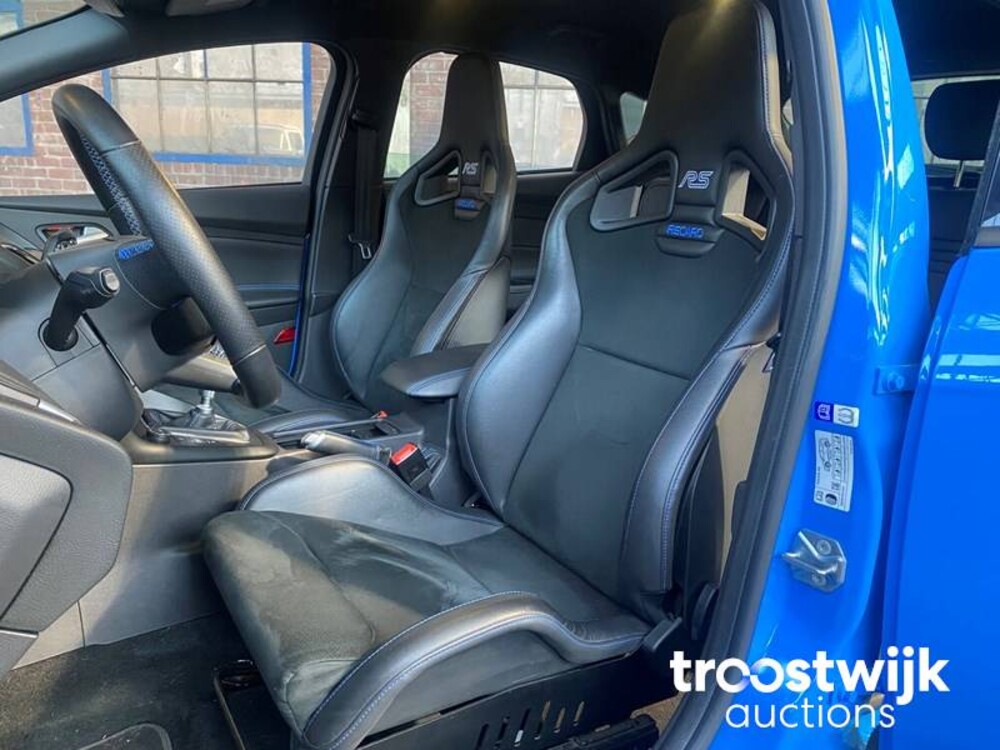 Ford Focus RS 2.3  350PS 2016