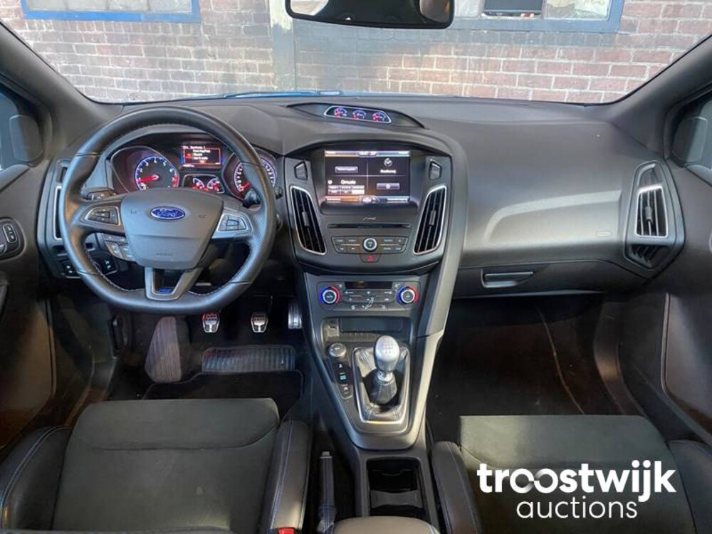 Ford Focus RS 2.3  350PS 2016