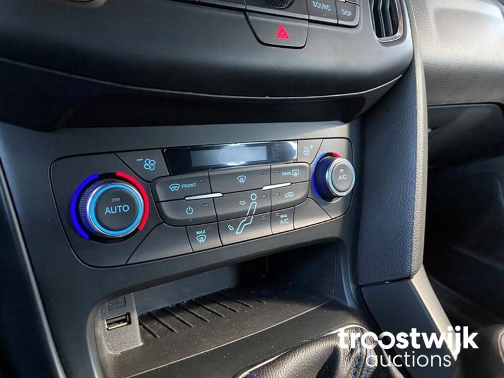 Ford Focus RS 2.3  350PS 2016