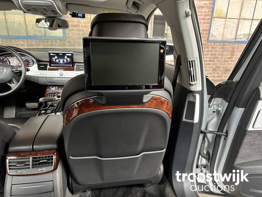 Audi A8 Lang 4.0 TFSI V8 435PS 2013