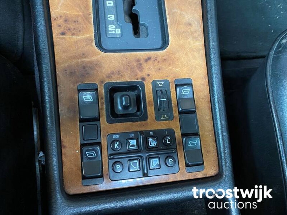 Mercedes-Benz 380 SEC 204hp 1985 S-class, 57-LZB-9