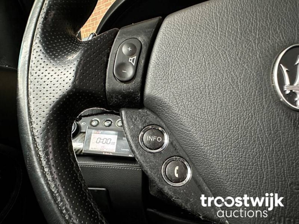 Maserati Quattroporte 4.2 V8 400hp 2007 -Youngtimer-