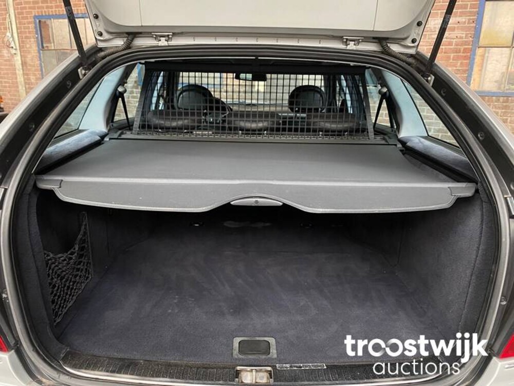 Mercedes-Benz C320 Elegance 4Matic C-klasse Combi  218 PS 2003, R-016-SV