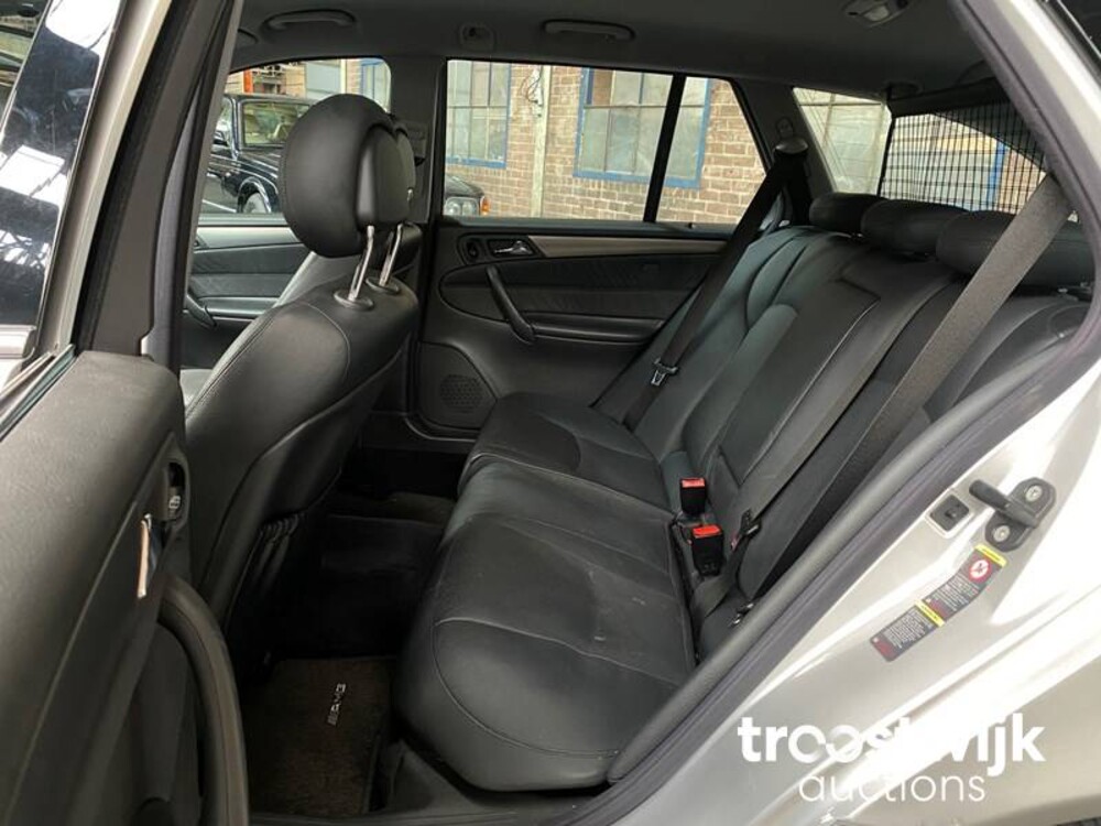 Mercedes-Benz C320 Elegance 4Matic C-klasse Combi  218 PS 2003, R-016-SV