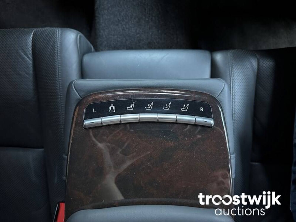 Mercedes-Benz S500L 5.5 V8 388hp 2006 -Youngtimer-