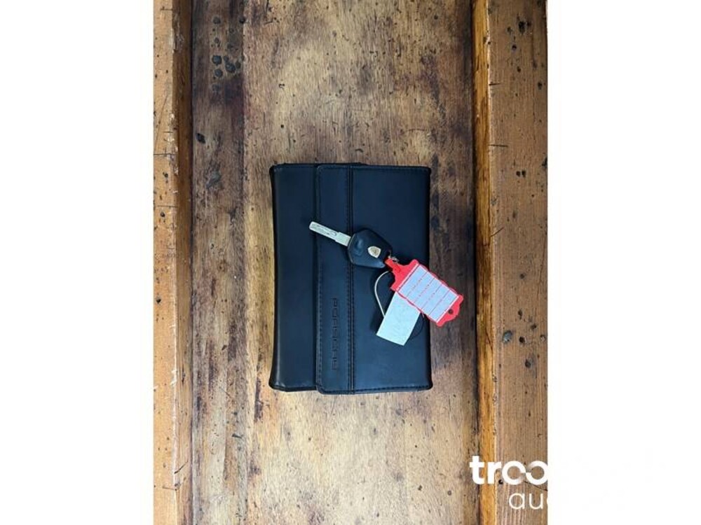 Porsche 911 996 Carrera 3.4 300hp 2000 -Youngtimer-