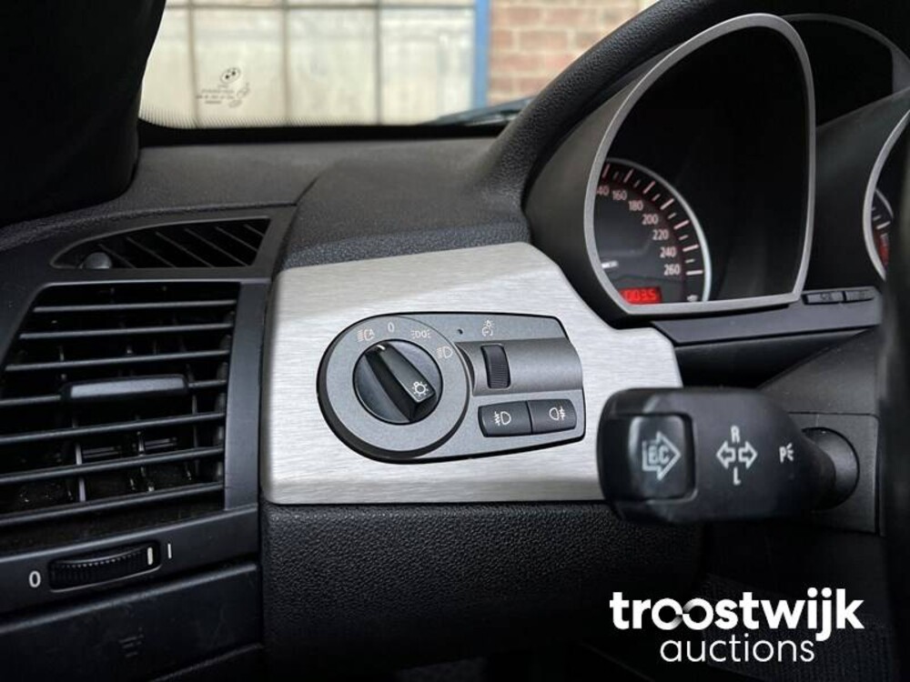 BMW Z4 Roadster 3.0i 231hp SMG 2004 -Youngtimer-