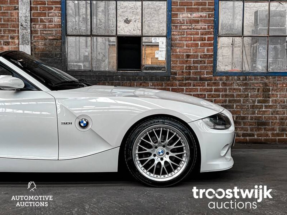 BMW Z4 Roadster 3.0i 231hp SMG 2004 -Youngtimer-