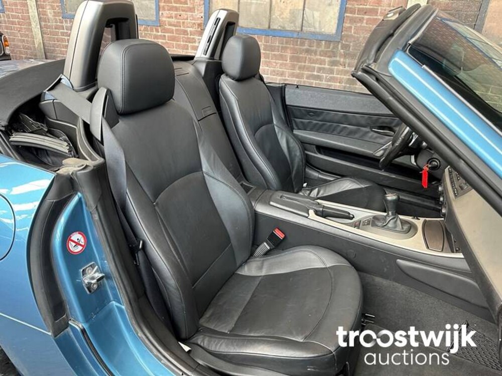 BMW Z4 Roadster 3.0 231PS 2004 SMG -Youngtimer-