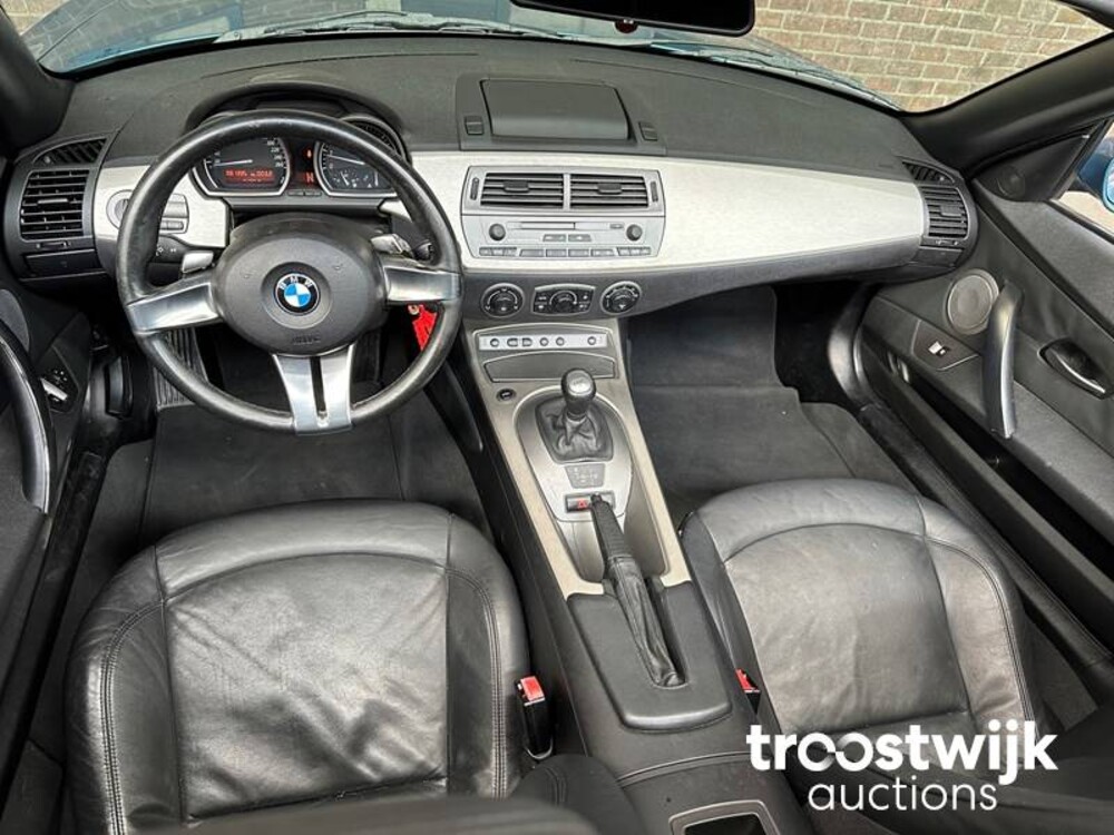 BMW Z4 Roadster 3.0 231PS 2004 SMG -Youngtimer-