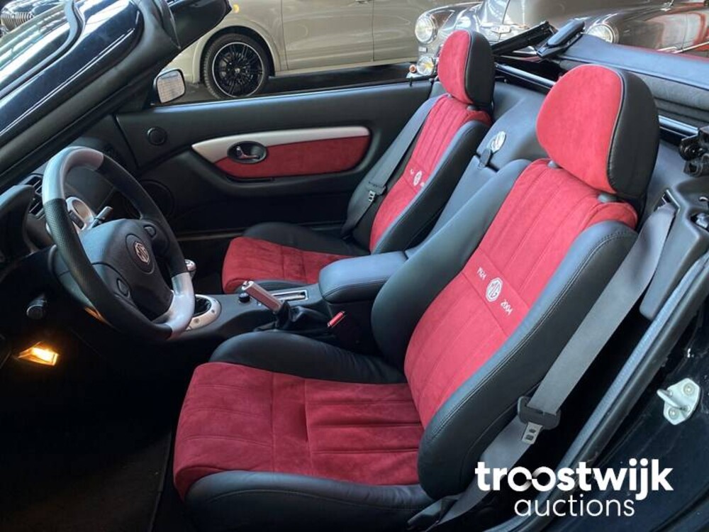 MG FT 1.8l Cabriolet 80th Anniversary Edition 1/1600 136hp 2004 -Org. DE- NEU