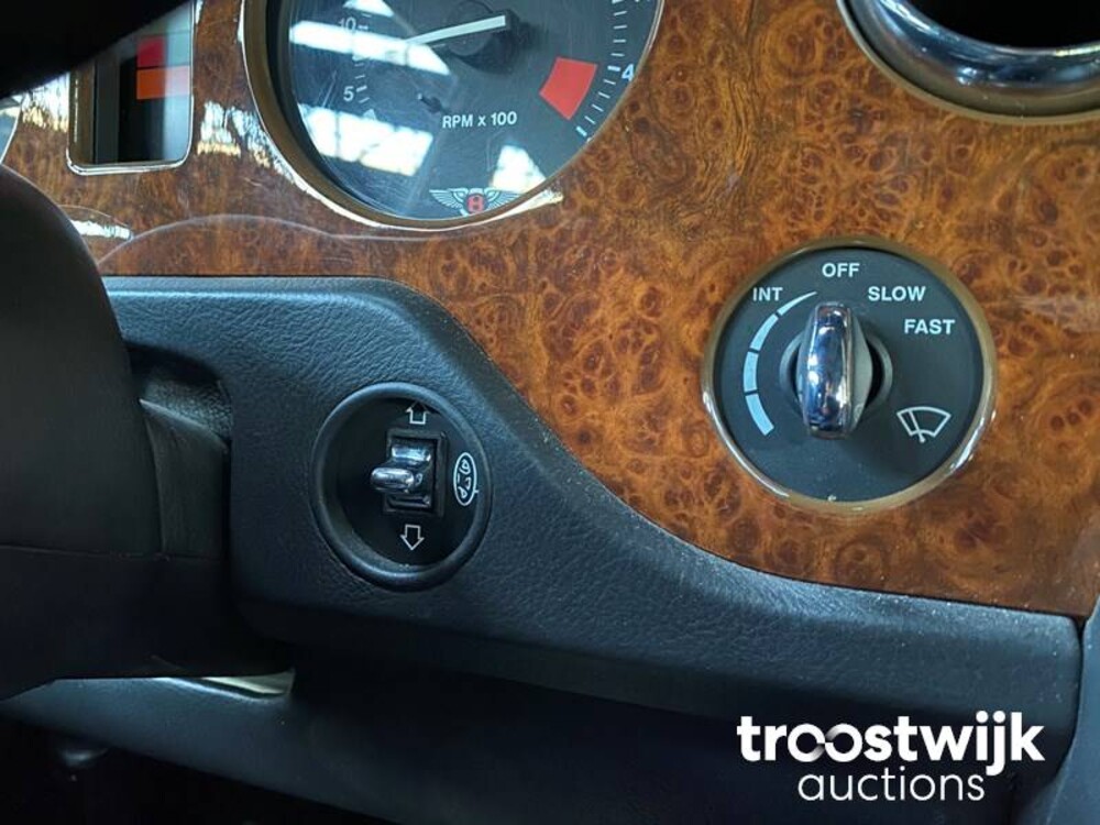 Bentley Brooklands 6.8 V8 249 PS 1996, 95-HGZ-1