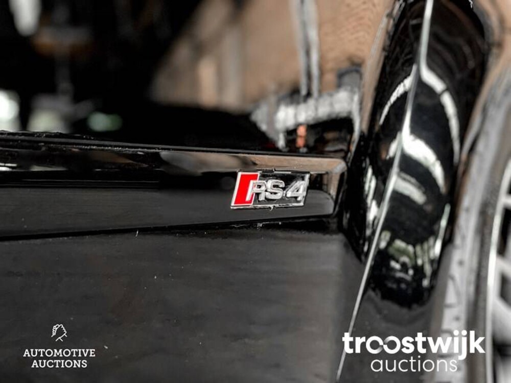 Audi RS4 4.2 V8 Quattro Sedan 420PS 2008 -Youngtimer-