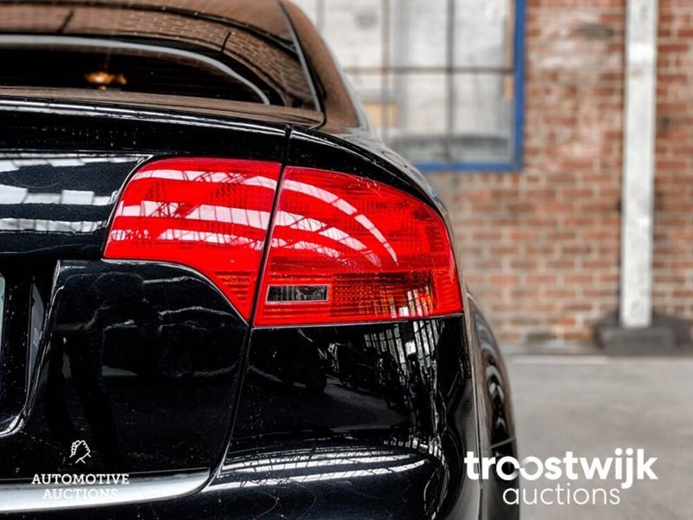 Audi RS4 4.2 V8 Quattro Sedan 420PS 2008 -Youngtimer-