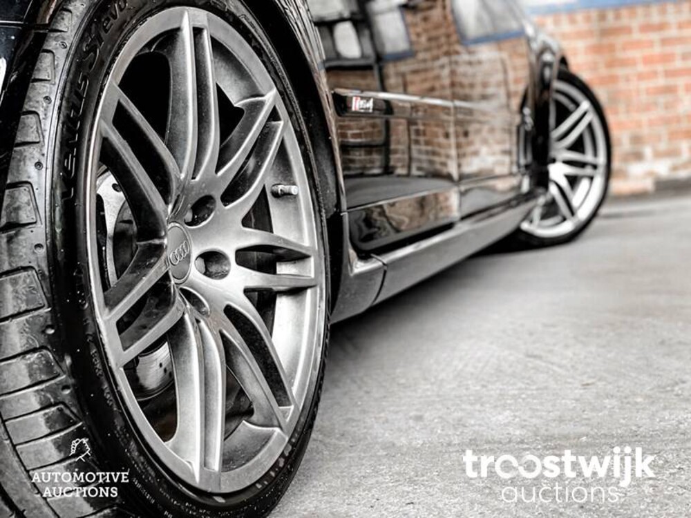 Audi RS4 4.2 V8 Quattro Sedan 420PS 2008 -Youngtimer-