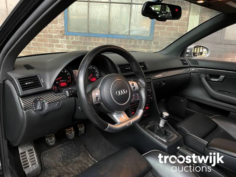 Audi RS4 4.2 V8 Quattro Sedan 420PS 2008 -Youngtimer-